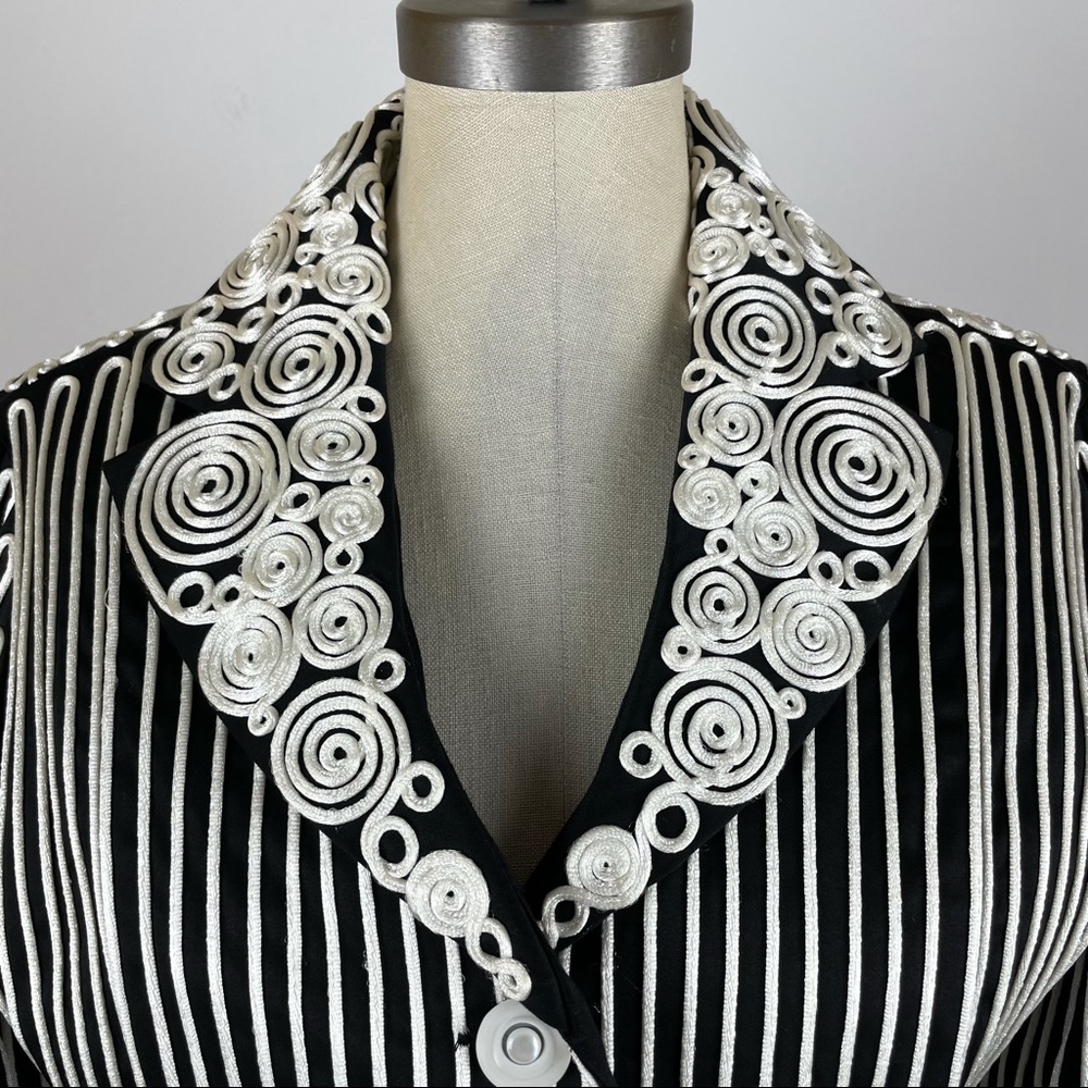 Samuel Dong Black/White Coiled Jacket